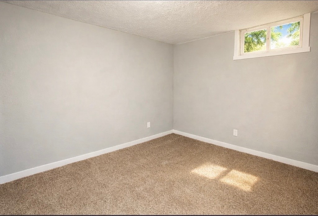 Basement bedroom - 3402 E 17th Ave