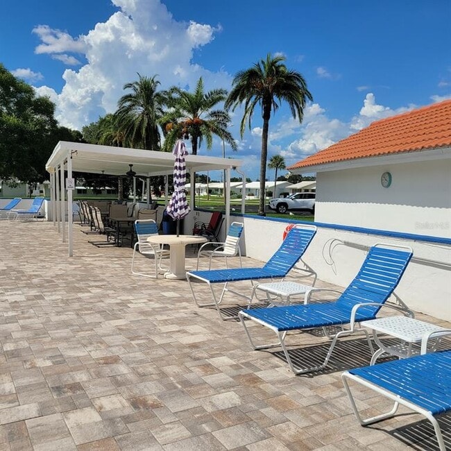 Building Photo - 4470 Mainlands Blvd W