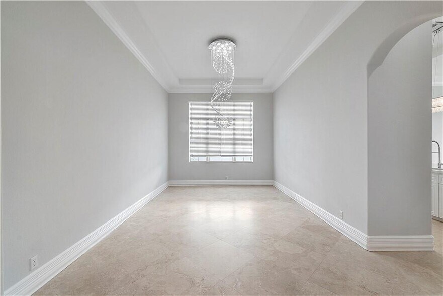 Building Photo - 10980 NW 78th Pl