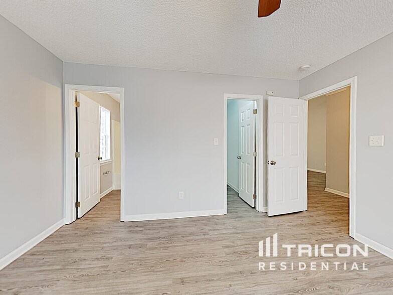 Building Photo - 8004 Seattle Slew Ct