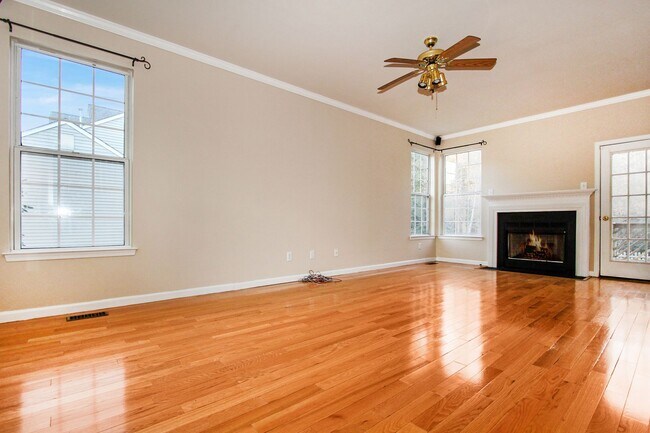 Building Photo - 3013 Mossy Creek Dr