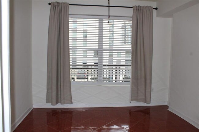 Building Photo - 1101 Juniper St NE