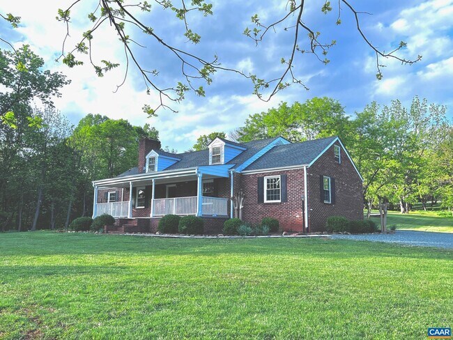 Primary Photo - 2278 Hansens Mountain Rd