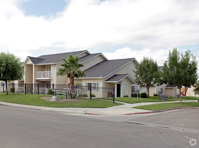 Building Photo - San Joaquin Vista Apartments