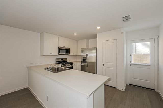 Building Photo - 1714 Crossbill St