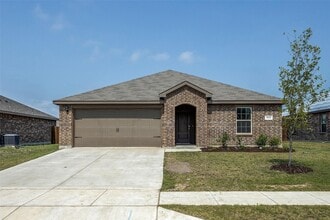 Building Photo - 808 Saddle Horn Way