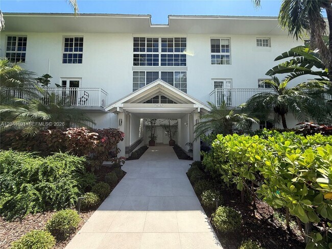 Building Photo - 290 Sunrise Dr