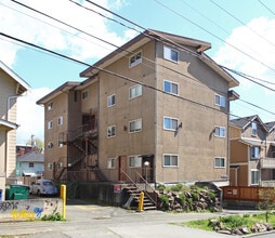 Building Photo - 4222 NE 7th Ave