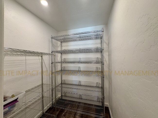 Building Photo - 1981 N Terraza de la Cienega