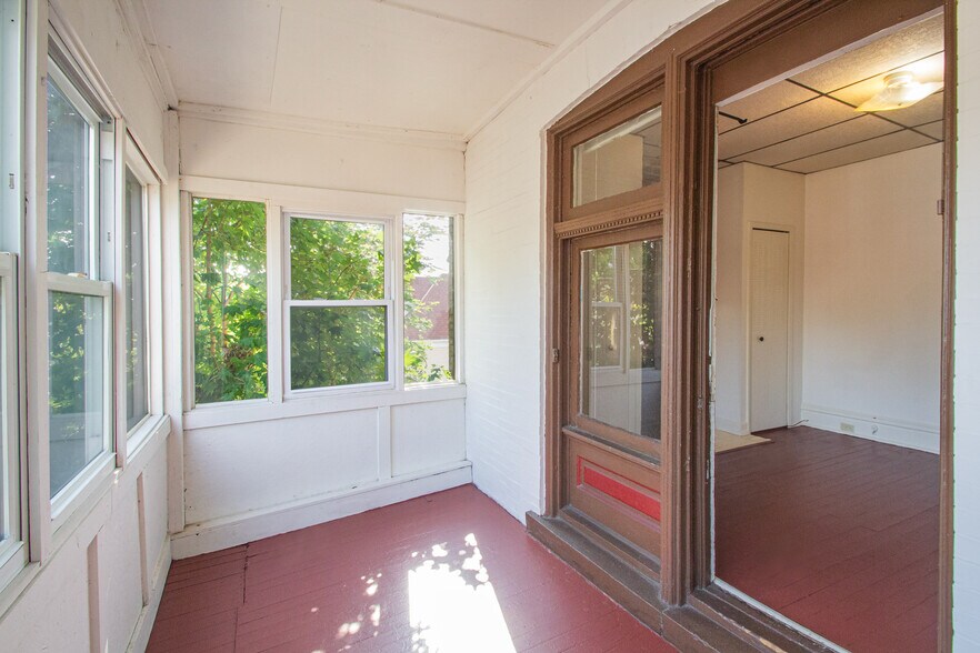 Building Photo - 228 Union St