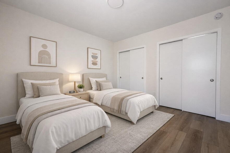 Building Photo - 1910 SW 17th Ave