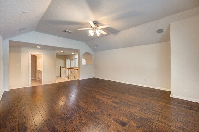 Building Photo - 5802 Horseshoe Falls