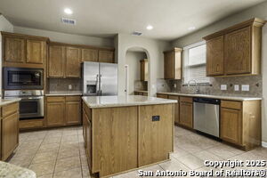 Building Photo - 5738 Pioneer Path