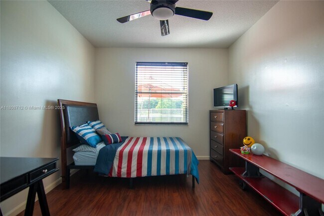 Building Photo - 1714 Victoria Pointe Cir