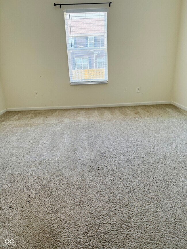 Building Photo - 822 Blue Ash Trail