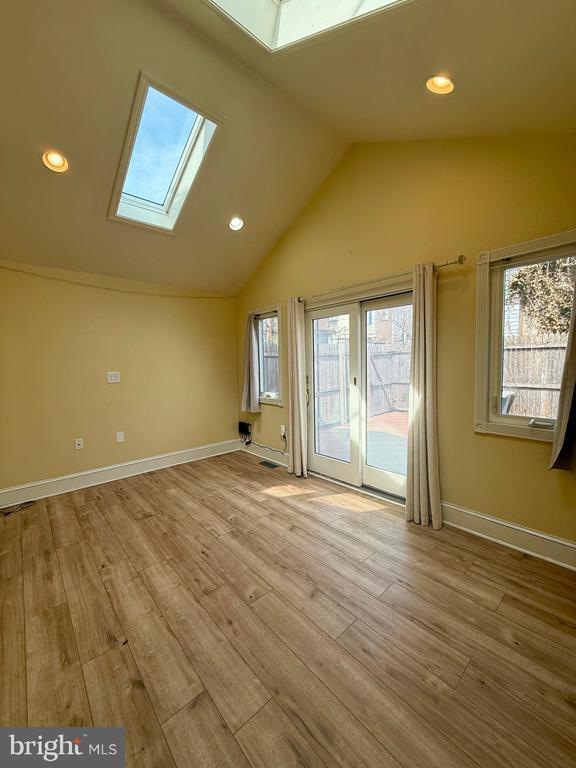 Building Photo - 2623 W 18th St