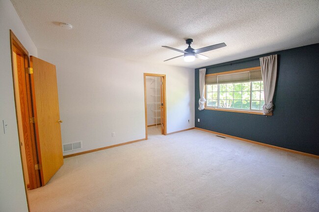 Building Photo - 1354 Arthur Ln NW