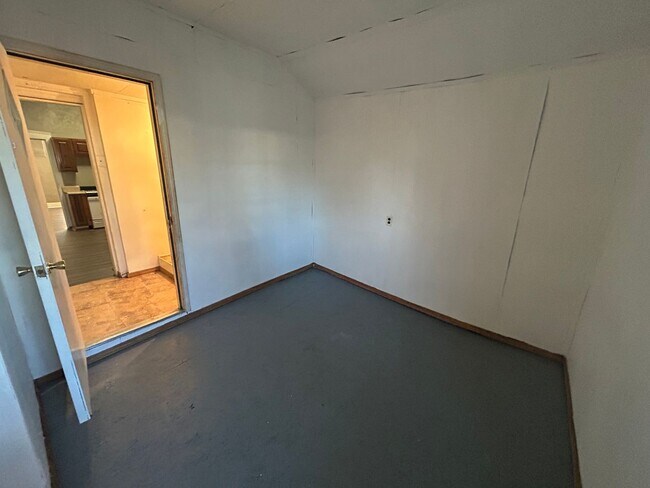 Building Photo - 813-815 S. 14th