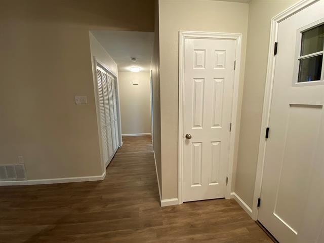 Building Photo - 712 Wedgegate Dr