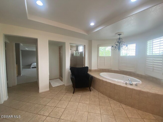 Building Photo - 3082 Eaglewood Ave