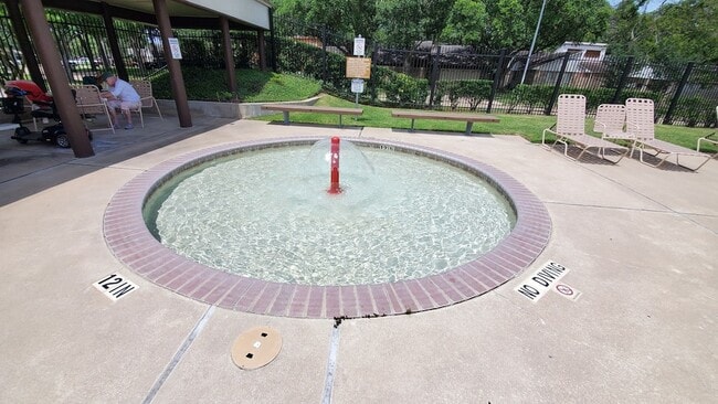 Building Photo - 942 Grand Jct Dr