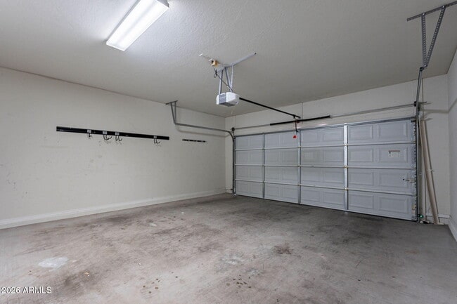 Building Photo - 5344 W Molly Ln