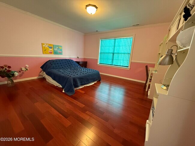 Building Photo - 8 Bennett Ct