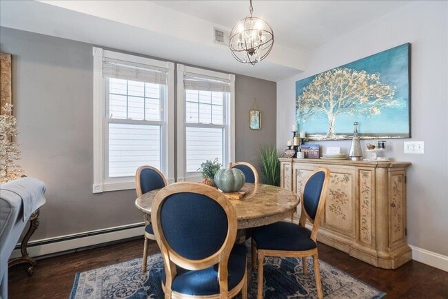 Building Photo - 252 Grace Ave