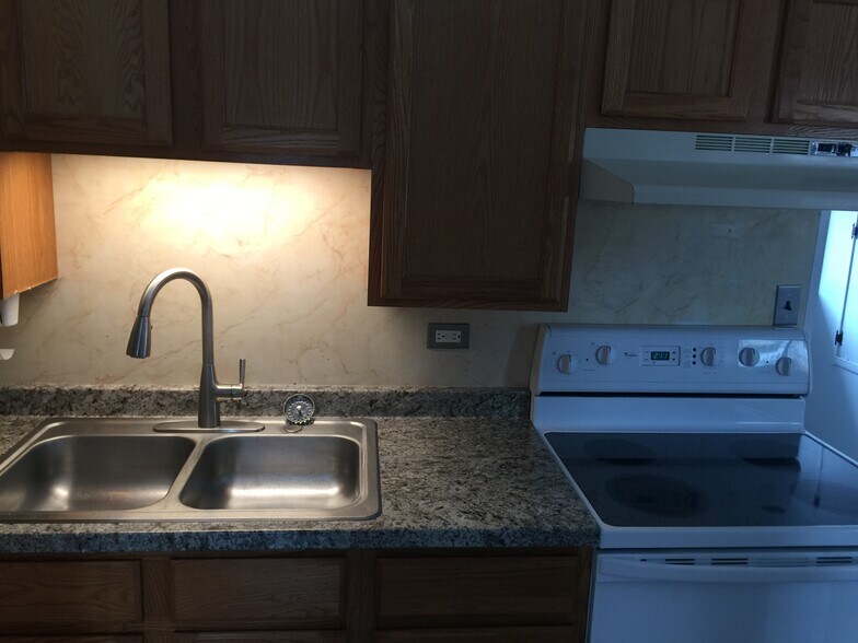 Kitchen - 2604 Tremont St