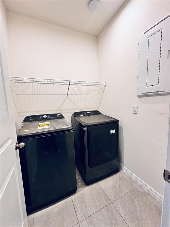 Building Photo - 1563 Sepal St