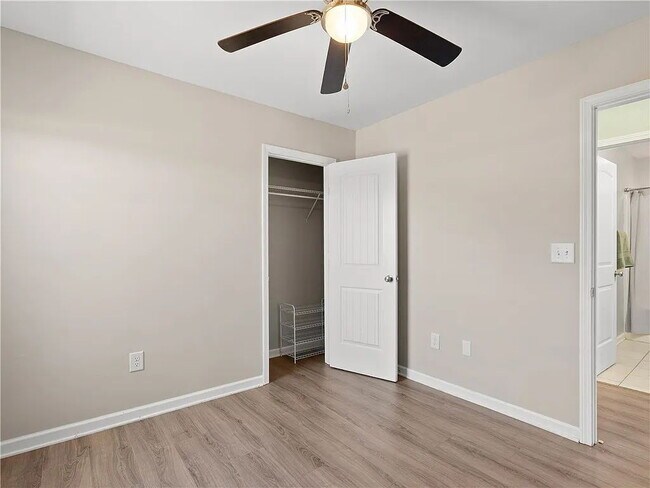 Building Photo - Beautiful 3 Bedroom Home in Country Setting