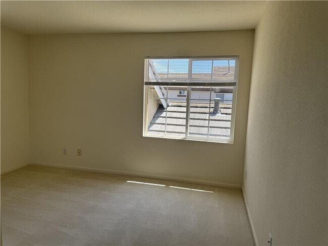 Building Photo - 4641 Palomino Way