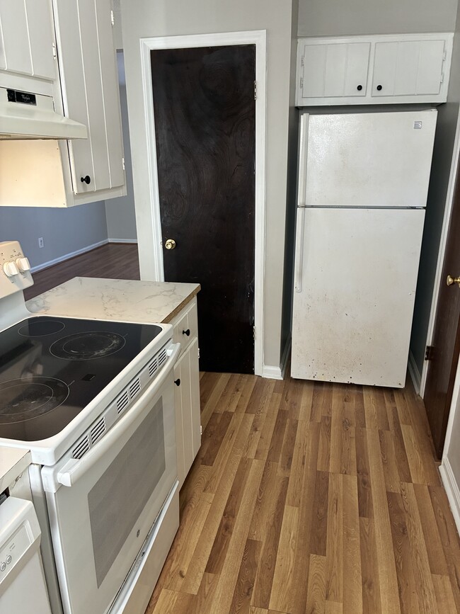 Building Photo - 114 Concord Dr