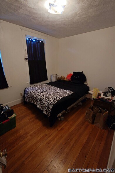 Building Photo - 15 Scottfield Rd