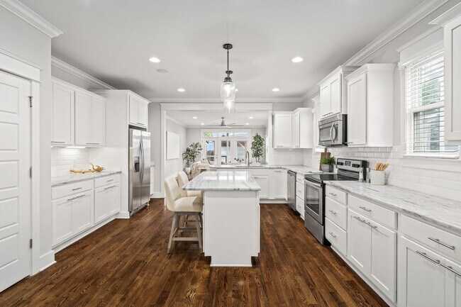 Building Photo - Beautiful 3-bedroom home in The Nations!