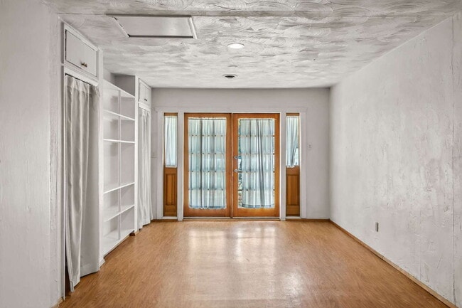 Building Photo - Charming 4-Bedroom Ashland Home with ADU, ...