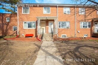 Building Photo - 1802 Jasmine Terrace