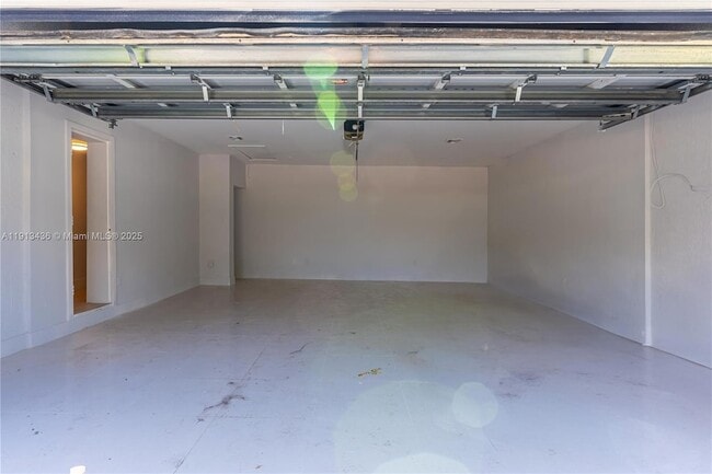 Building Photo - 6900 SW 136th St