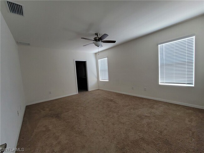 Building Photo - 1230 NW 19th St