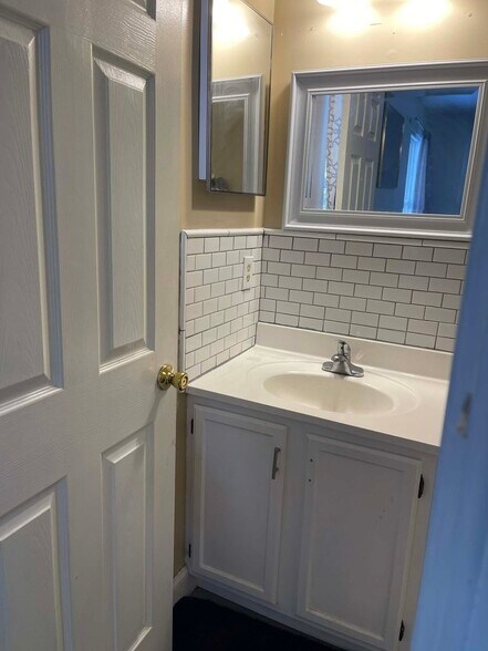 Building Photo - 620 Candlestick Ln