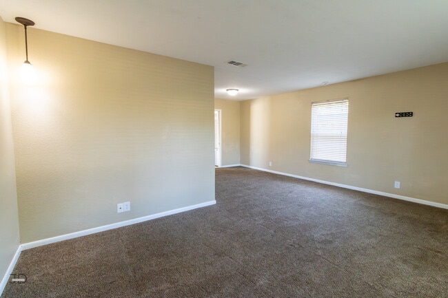Building Photo - 4807 Del Rio Trail