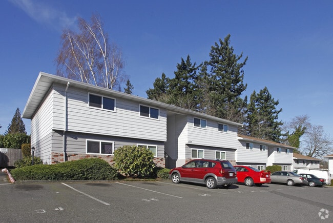 Building Photo - Ludon Luradel Apartments