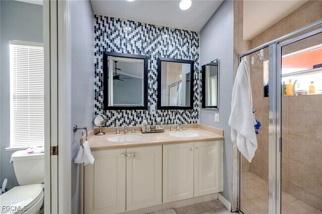 Building Photo - 9036 Henry Rd