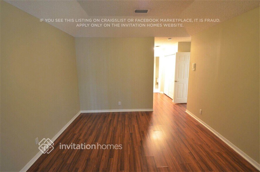 Building Photo - 7570 NW 47th Ave