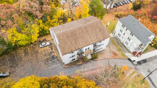 Building Photo - 23 Shirley St