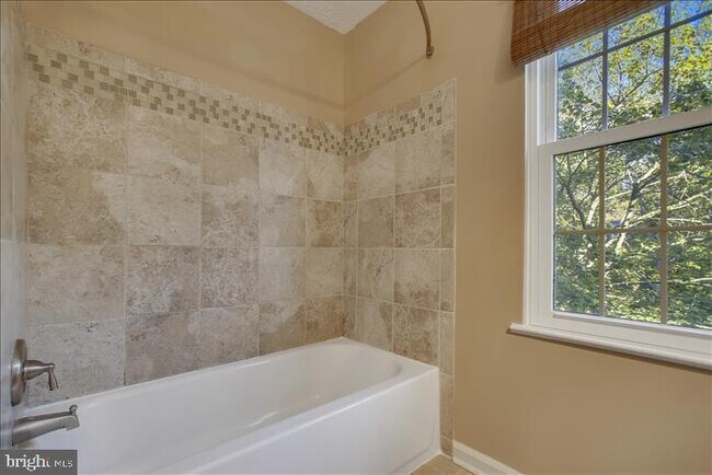 Building Photo - 12221 Eagles Nest Ct
