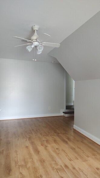 Building Photo - 1715 Cranbrook Dr