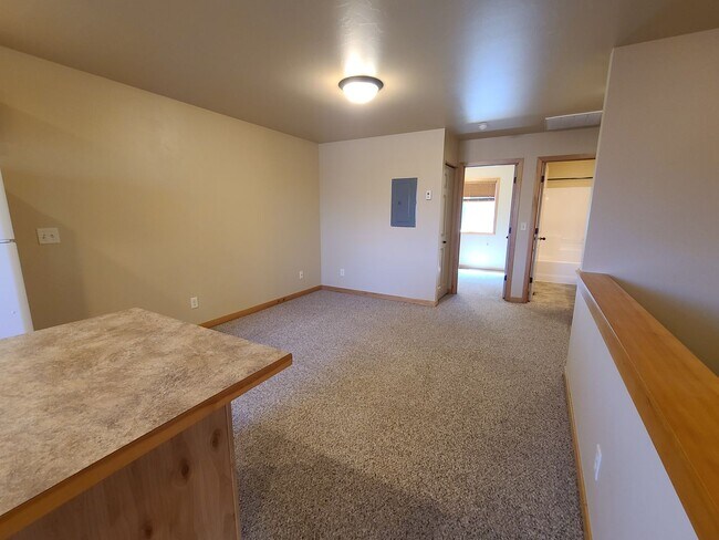 Building Photo - 3 Bedroom 2.5 Bathroom Townhome