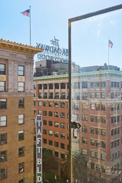 Building Photo - 6253 Hollywood Blvd