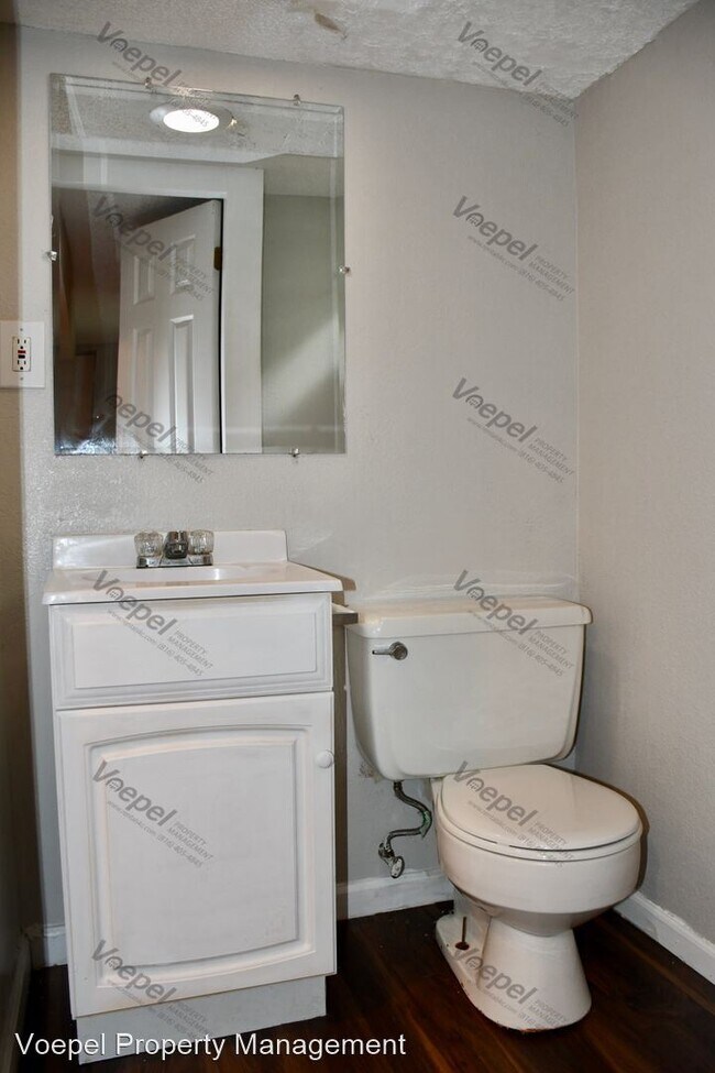 Building Photo - 3 br, 2 bath House - 3107 N.E. 67th St.